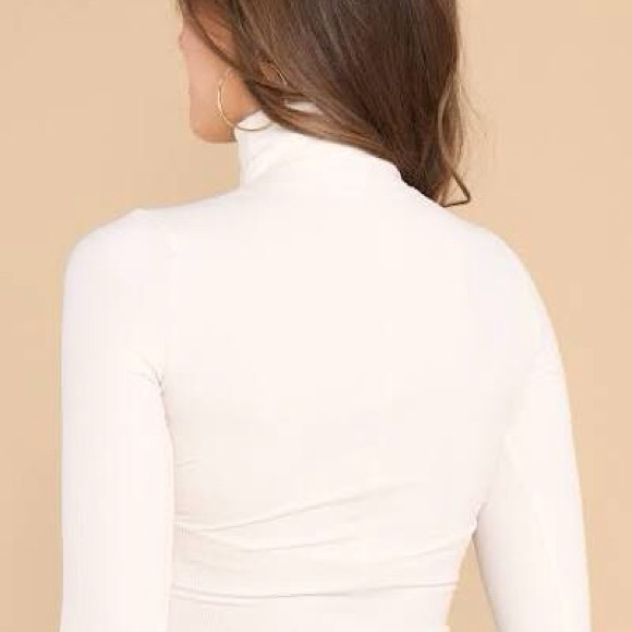 SPANX Suit Yourself Ribbed Long Sleeve Turtleneck Bodysuit | Cream - Picture 10 of 13